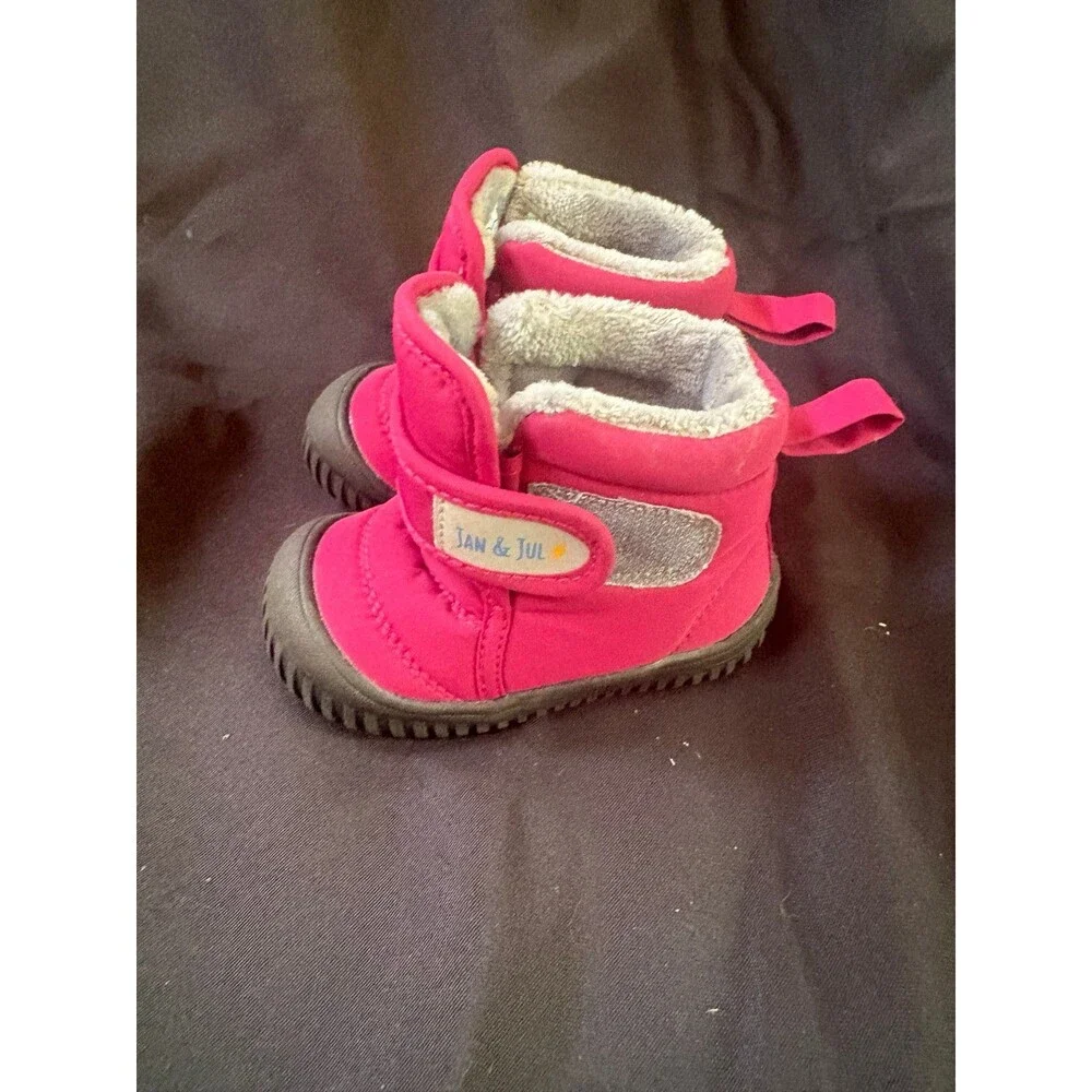 Jan and Jul baby girl size 4 wildberry pink winter snow insulated boots
